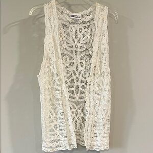 Russ - medium, 100% cotton, open weave crochet vest‎